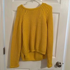 Charlotte Russe M yellow knit sweater worn 1 time